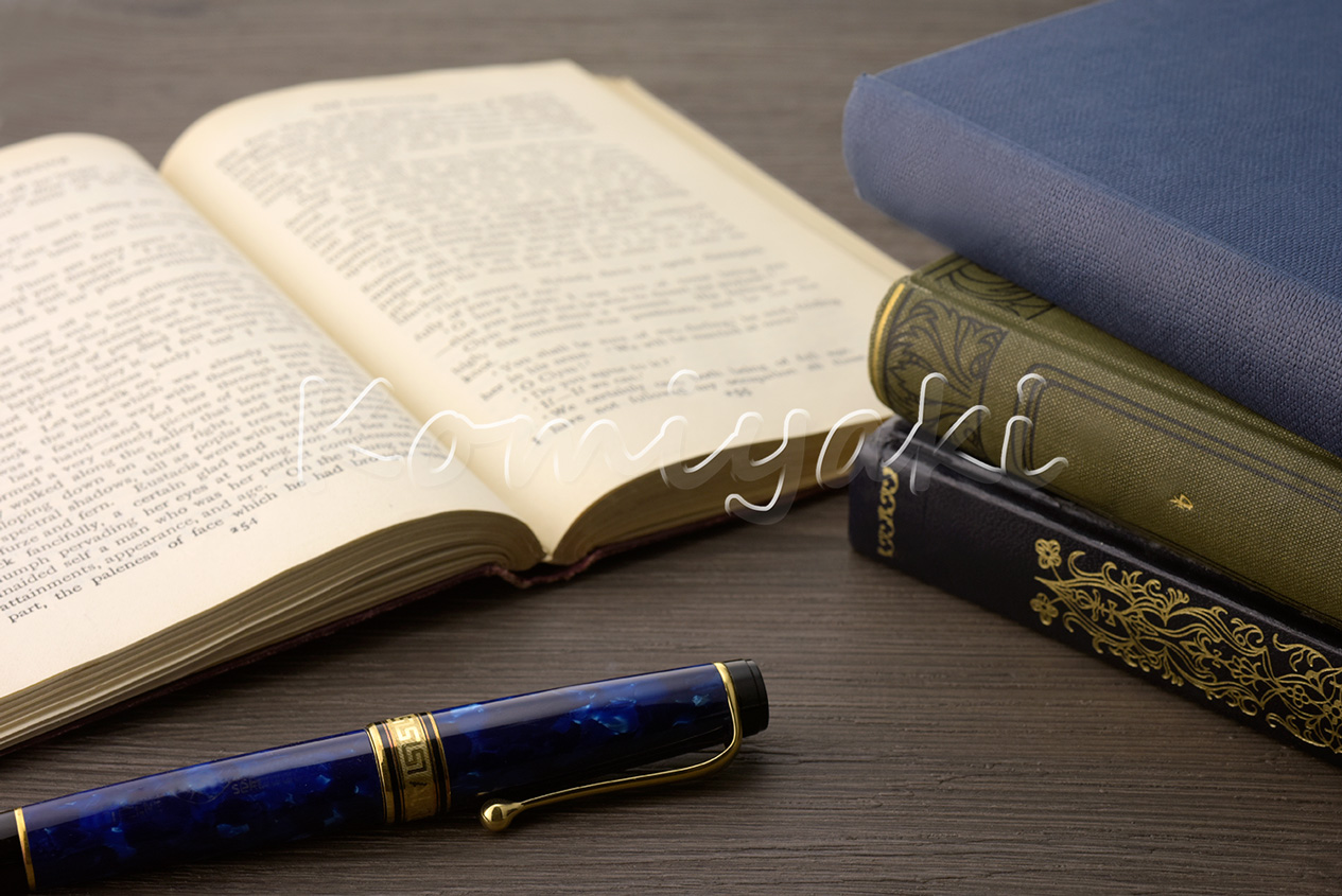 本と万年筆／2023年